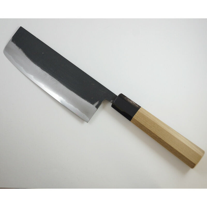 (送料無料)(名入れ無料)「堺兼近作」165mm黒打ち仕上げ菜切包丁(白二鋼)伝統の堺包丁・白紙2号刃渡り16.5cm堺刃物の伝統工芸師による日本製の菜切り包丁・黒打包丁